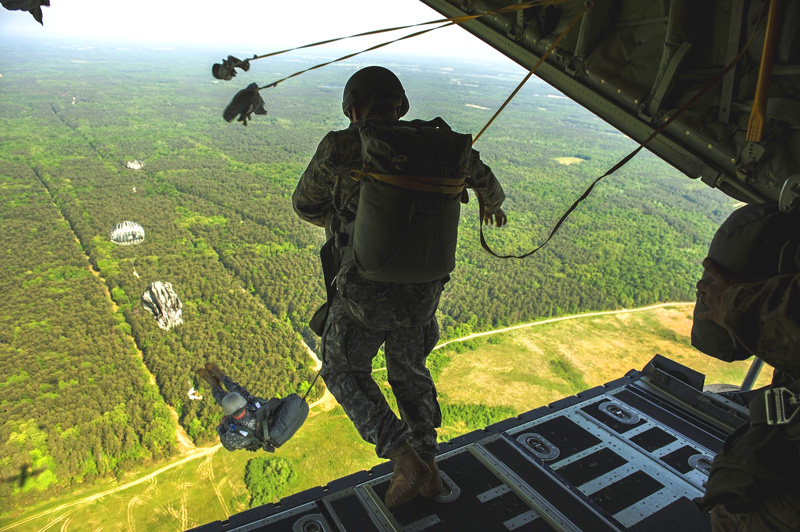 mill-manufacturing-military-parachute